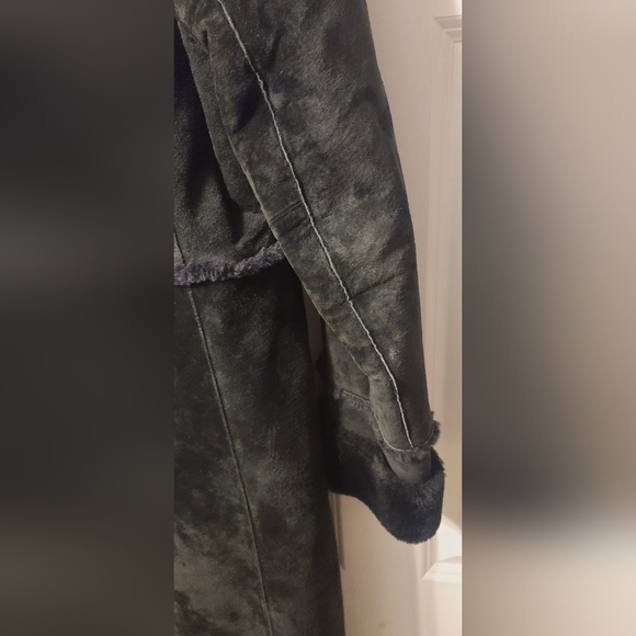Express, Elegant Black Long Suede Coat, Size Large - Picture 11 of 13